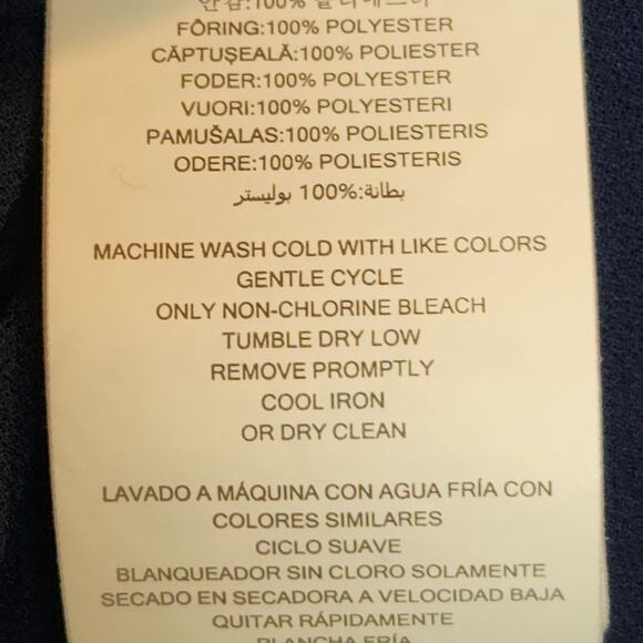 Michael Kors Women’s Plus 2X Navy Blue Blouse 100% Polyester Machine Washable - Picture 4 of 7